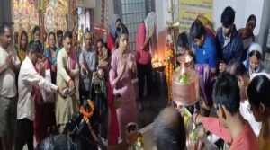 sawan-pooja-in-shiv-mandir.jpg