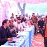 उत्तरकाशी : दूरस्थ दोणी गांव में ‘जन-जन की सरकार, जन-जन के द्वार’ अभियान के तहत शिविर आयोजित, विधायक और DM ने सुनी समस्याएं 