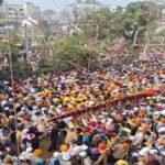 उत्तराखंड : दरबार साहिब में जयकारों के साथ हुआ श्री झंडे जी का आरोहण, इनको मिला दर्शनी गिलाफ चढ़ाने का सौभाग्य