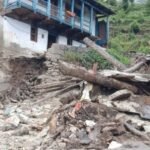 Uttarakhand News : भारी बारिश से ज्योतिर्मठ के पगनो गांव में घर में घुसा मलबा, दो बुजुर्ग फंसे, ग्रामीणों ने बचाया