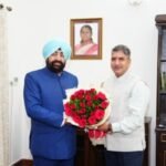 संस्कृत सप्ताह से पहले राज्यपाल से मिले संस्कृत शिक्षा सचिव दीपक कुमार