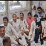 खड़गे की रैली से पहले हल्द्वानी में कांग्रेस और पुलिस आमने-सामने, SSP कार्यालय में कांग्रेस का धरना 