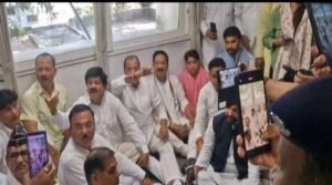 congrss-dharna-haldwani-SSP-office.jpg