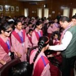 दिव्यांग बच्चों के बीच मुख्यमंत्री धामी ने मनाया जन्मदिन, बच्चों के साथ केक काटकर साझा की खुशियां, कहा—उनकी मुस्कान सबसे खास उपहार