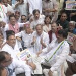 निर्वाचन आयोग के खिलाफ कांग्रेस का प्रदर्शन, मुख्य निर्वाचन आयुक्त को हटाने की मांग