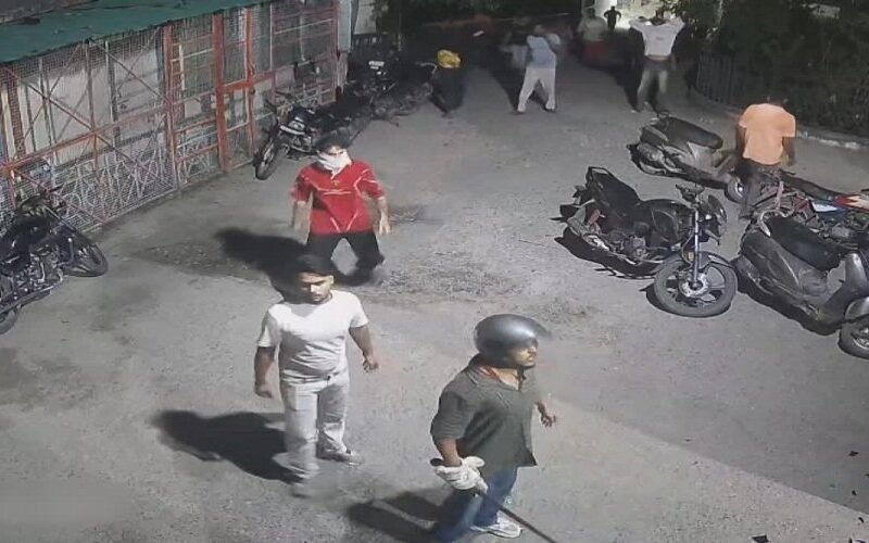 haridwar-district-hospital-attack.jpg